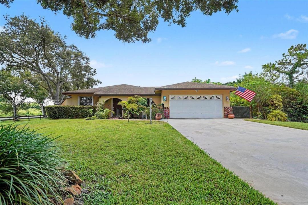 13602 SW 24th St, Davie, Florida 33325, Amerika Birleşik Devletleri