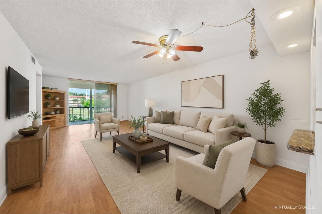 8980 S HOLLYBROOK Boulevard 204, Pembroke Pines, Floride 33025, États-Unis