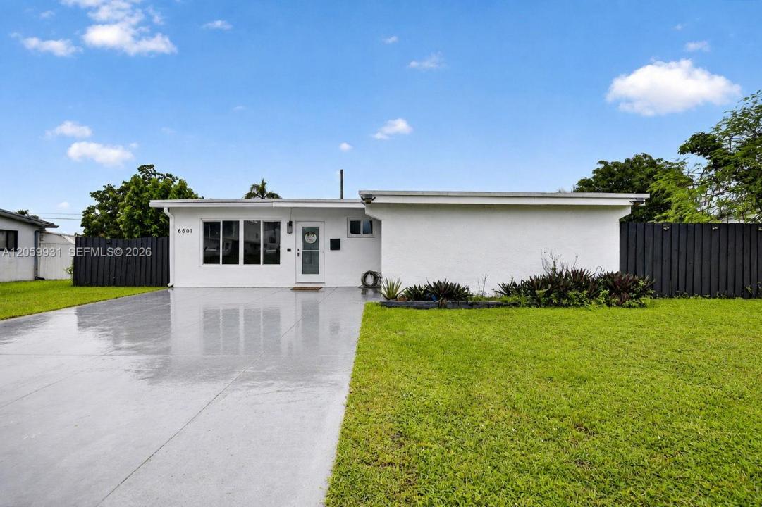 6601 SW 6th St, Pembroke Pines, Florida 33023, Stati Uniti