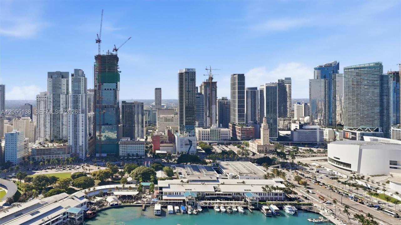 159 NE 6th St 2914, Miami, Florida 33132, USA