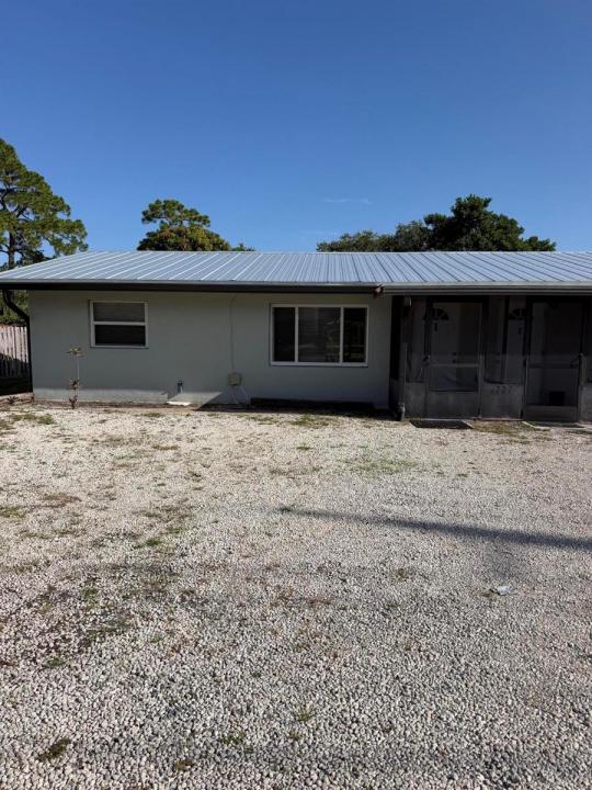 2727 SE Normand Street, Stuart, Florida 34997, USA