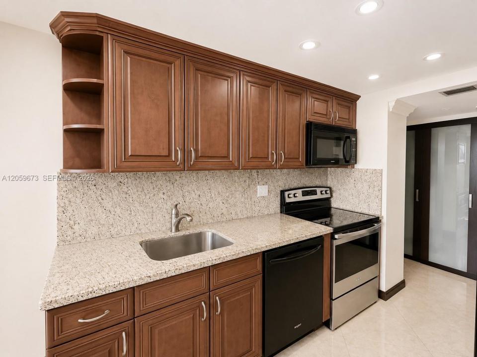 Sunny Isles Beach, Florida 33160, USA