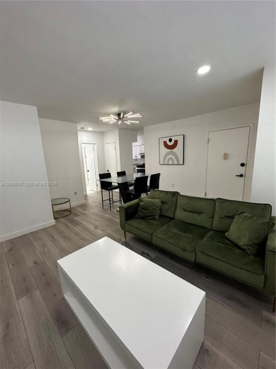 316 Surfside Blvd 1, Surfside, Floryda 33154, USA