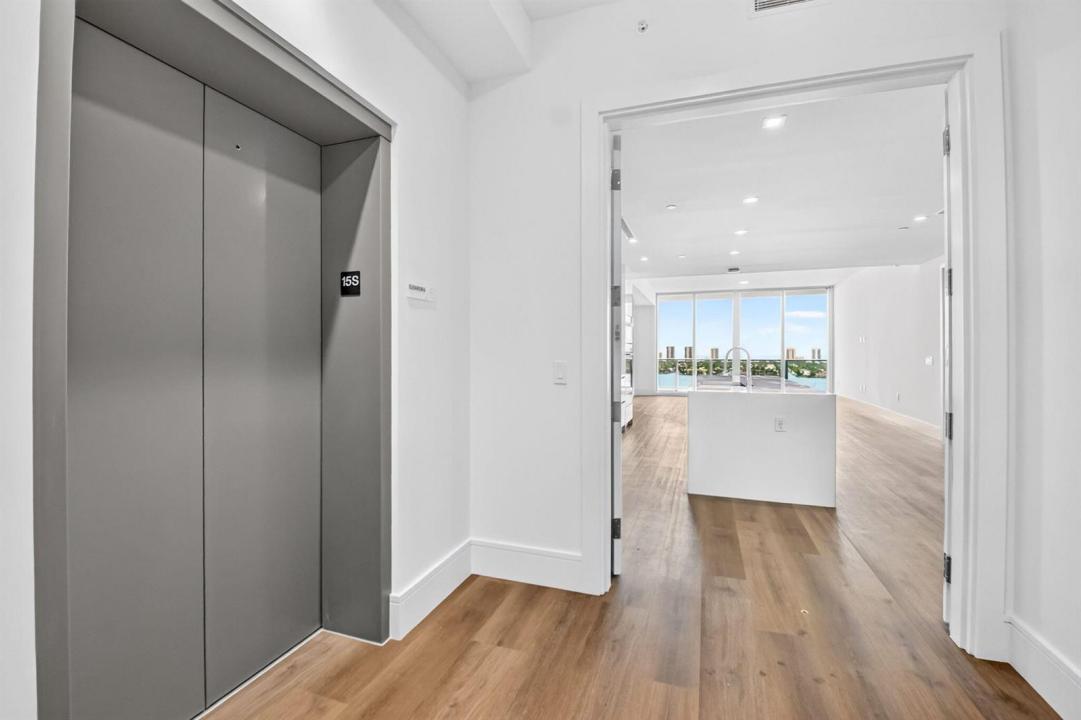 220 Lake Shore Drive 1506, Lake Park, Floride 33403, États-Unis