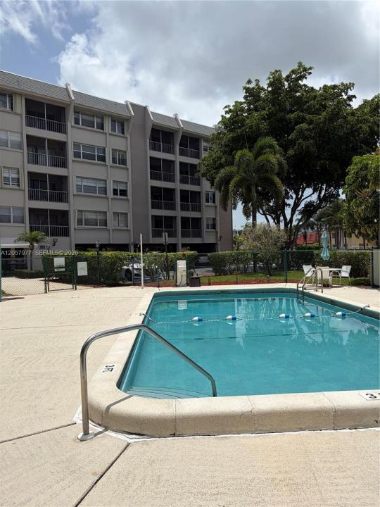 505 Spencer Dr 315, West Palm Beach, Floride 33409, États-Unis