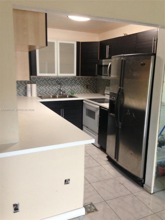 6101 N Falls Cir Dr 409, Lauderhill, Florida 33319, USA