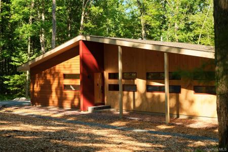 167 Timber Lake Drive, Highland, New York 12732, USA