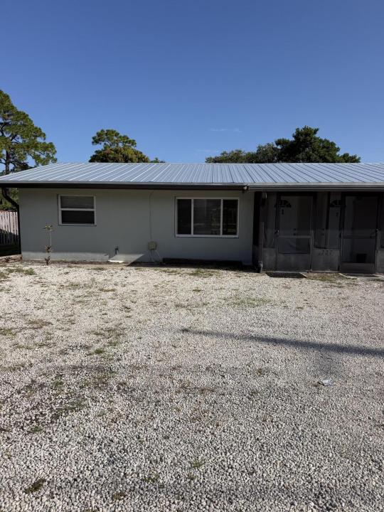 2727 SE Normand Street, Stuart, Florida 34997, USA