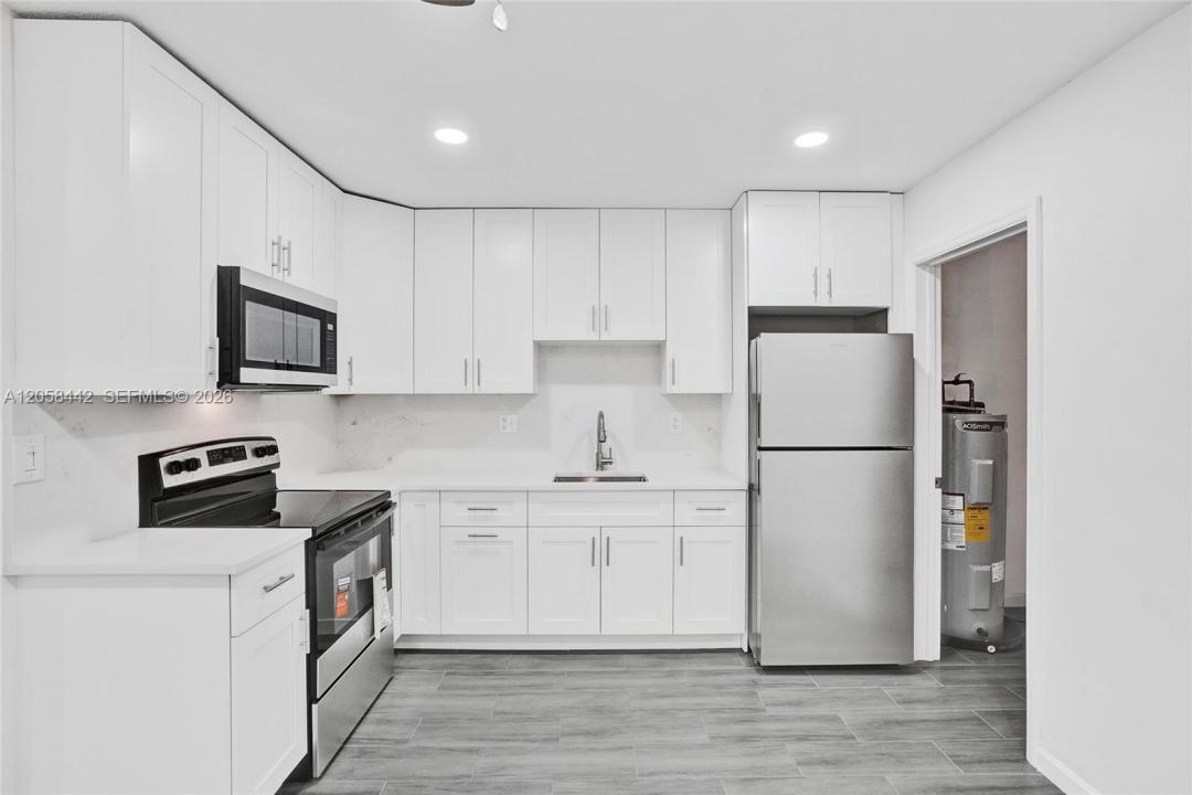 5900 NW 19th St A, Sunrise, Floryda 33313, USA