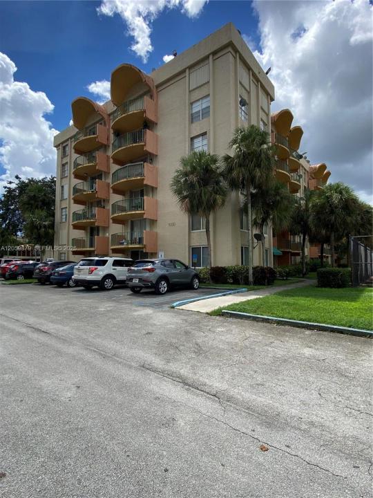 9350 Fontainebleau Blvd 602, Miami, Florida 33172, Stati Uniti
