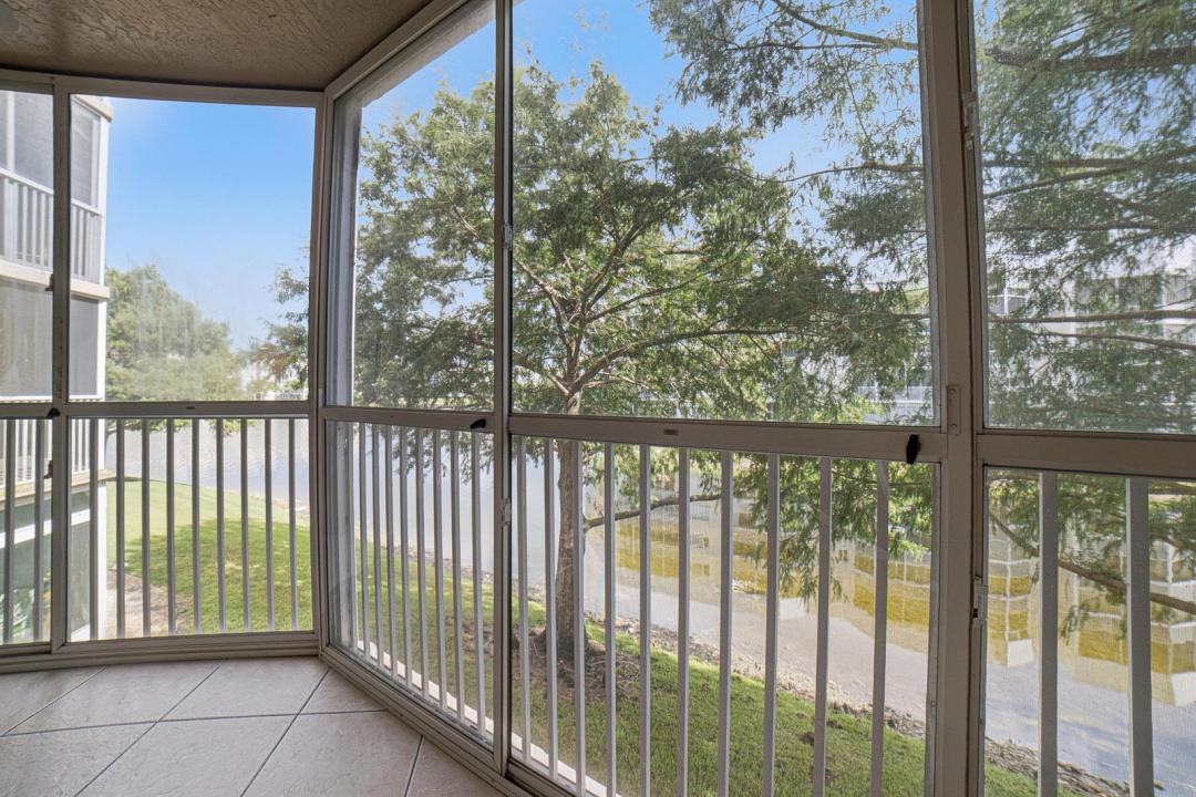 7643 Granville Drive 210, Tamarac, Floride 33321, États-Unis