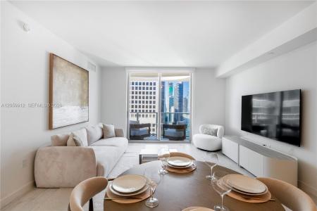 77 SE 5th St 3308, Miami, Florida 33131