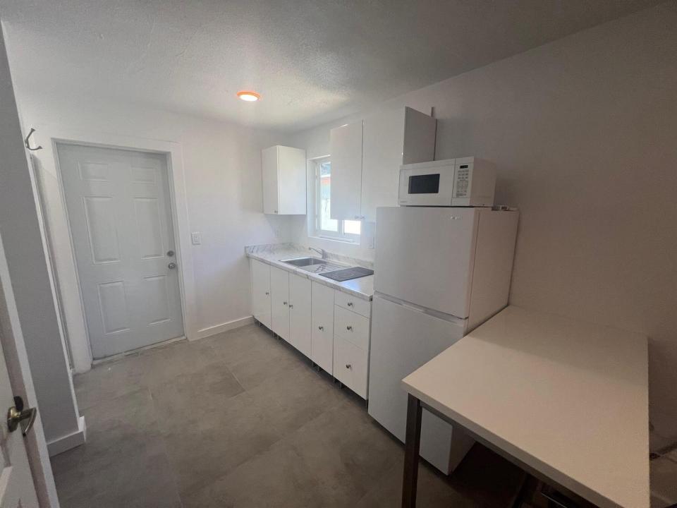 1244 W 27TH Street B, Riviera Beach, Florida 33404, Stati Uniti