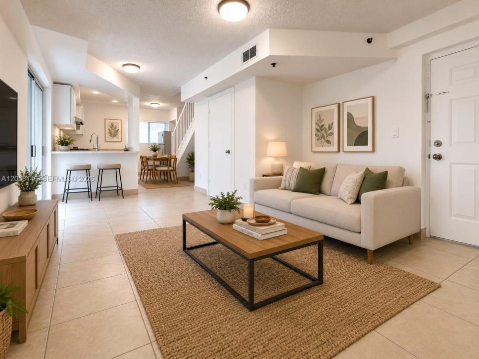 1650 NW 25th Ave 213, Miami, Florida 33125, Stati Uniti