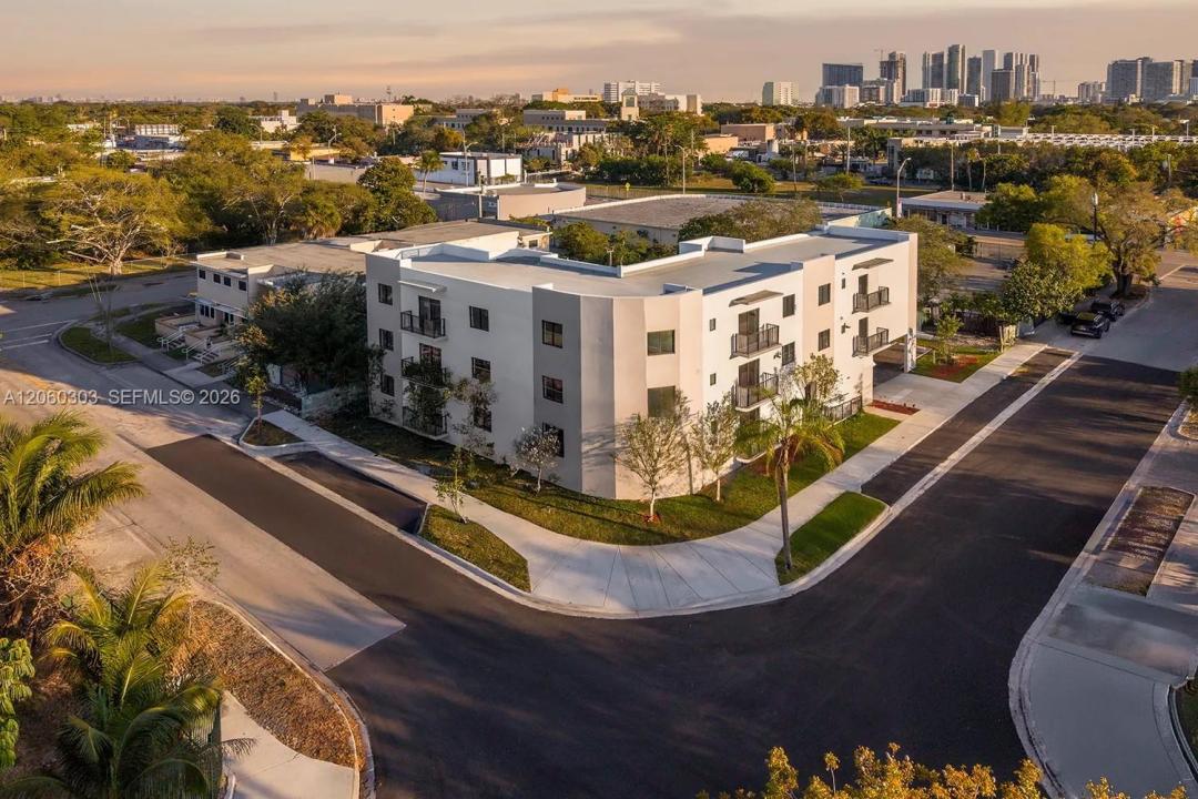 5423 NE MIAMI CT 7, Miami, Florida 33137, USA
