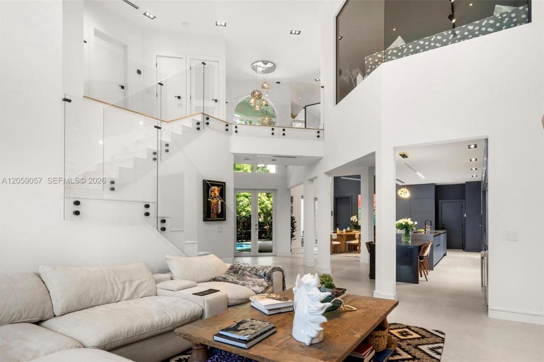 4027 194th Trl, Sunny Isles Beach, Florida 33160, Stati Uniti