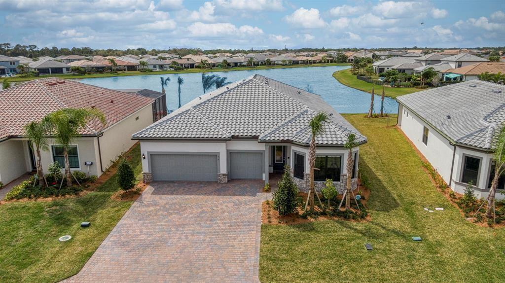 818 SE COURANCES Drive, Port St. Lucie, Florida 34984
