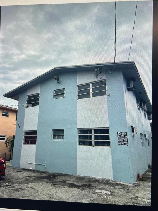 238 SW 18th Ave 2, Miami, Florida 33135, USA