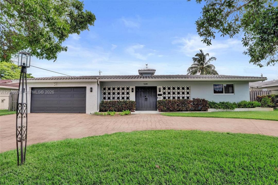 5281 SW 4th CT, Plantation, Floride 33317, États-Unis