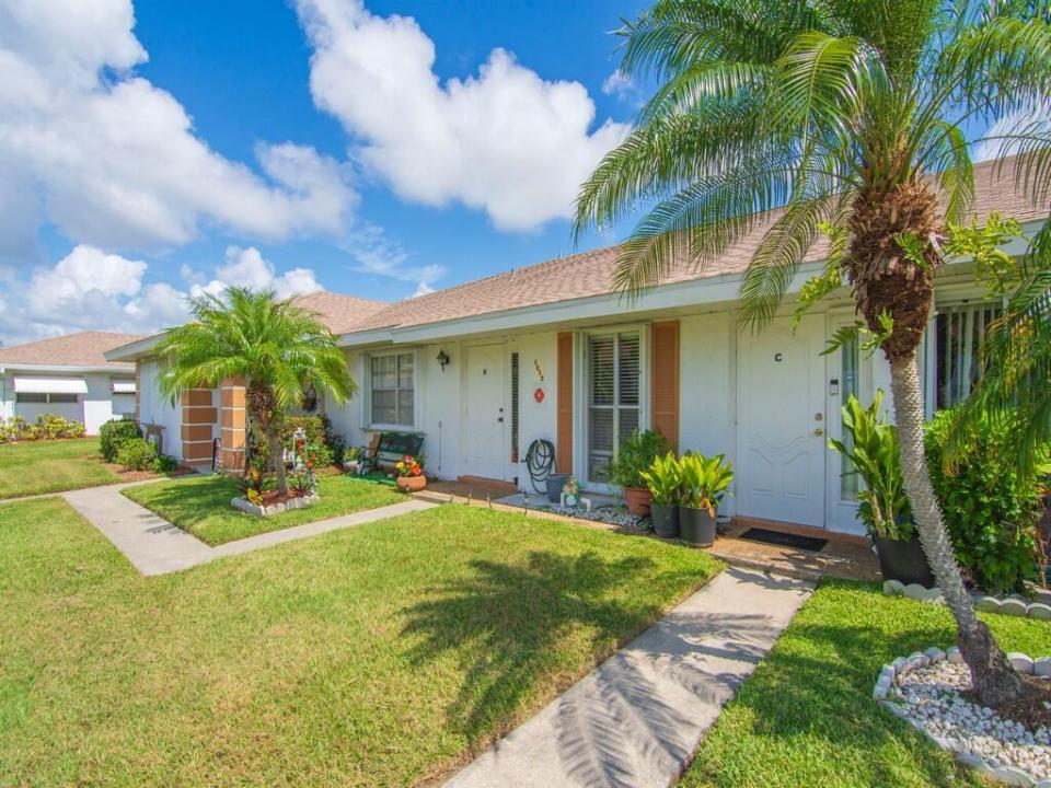 1212 S LAKES END Drive C, Fort Pierce, Floride 34982, États-Unis