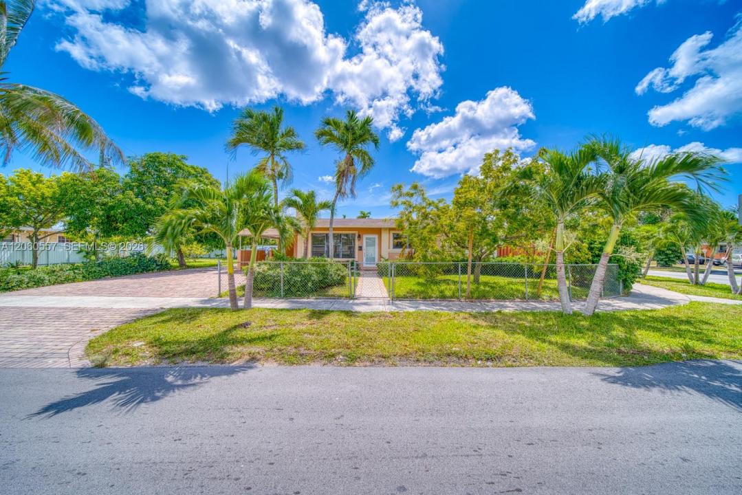 155 NW 191st St, Miami Gardens, Floride 33169, États-Unis
