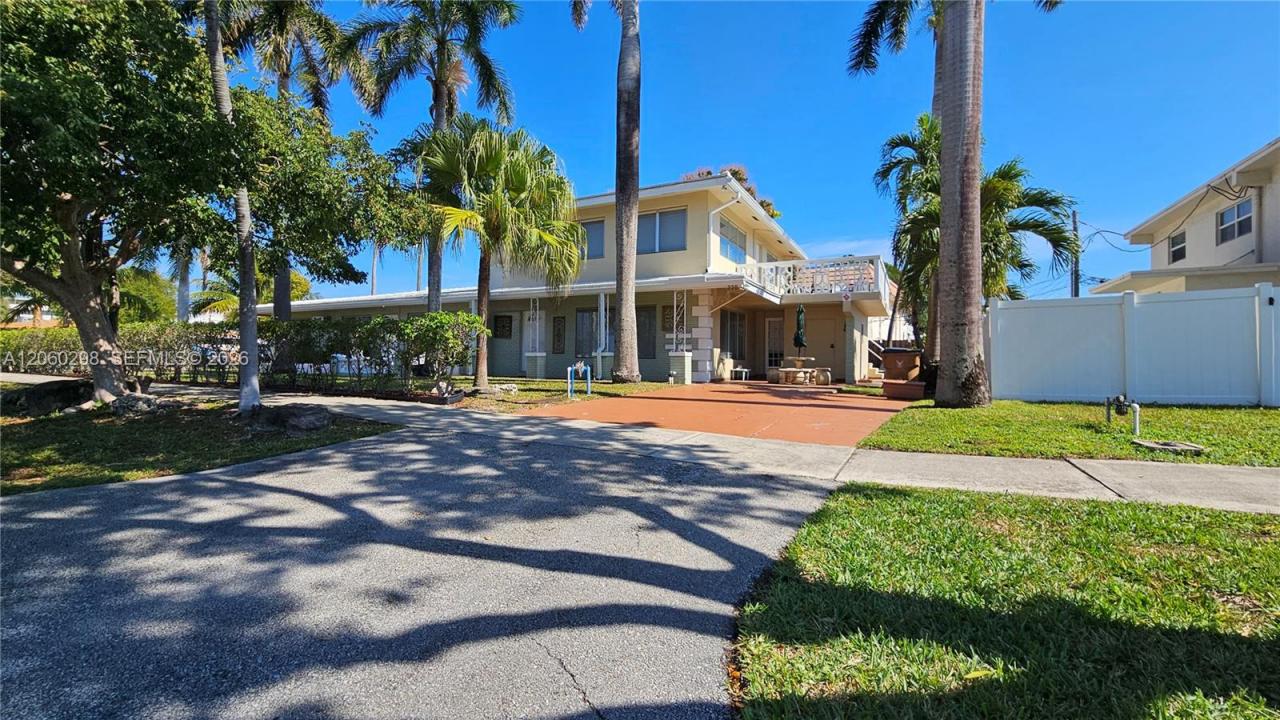 220 SE 12th Ave, Deerfield Beach, Florida 33441, Stati Uniti
