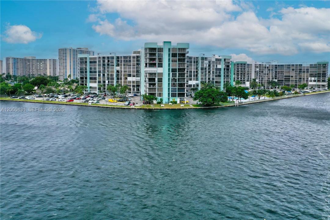 200 Leslie Dr 329, Hallandale Beach, Florida 33009, Stati Uniti