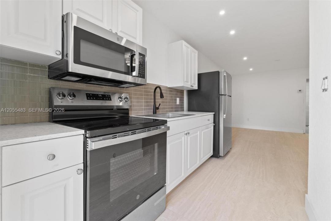 2440 SW 3rd St 2, Miami, Florida 33135, Stati Uniti