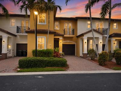 6958 Long Pine Circle, Coconut Creek, Florida 33073