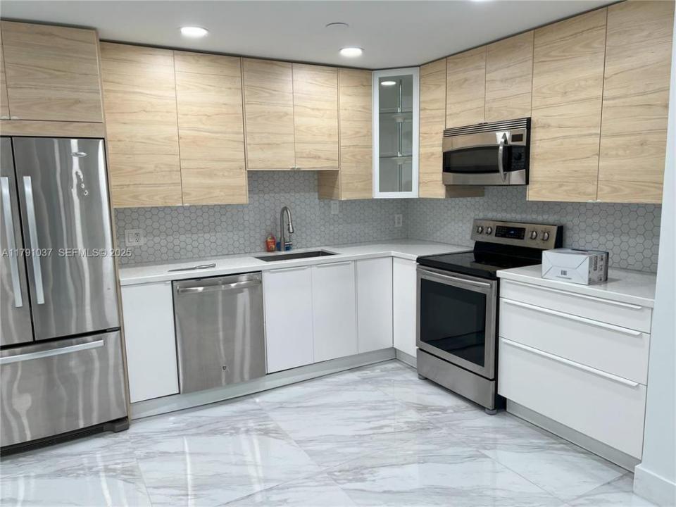 4337 SW 49TH Street, Dania Beach, Florida 33314, USA