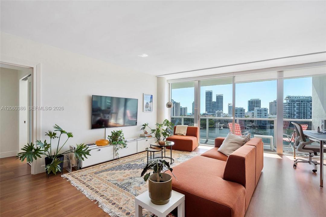 900 Bay Dr 716+Dock Slip available, Miami Beach, Florida 33141, USA