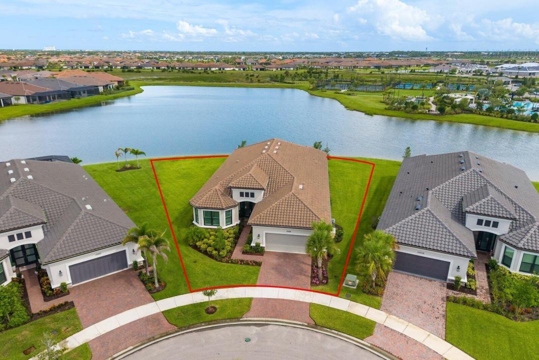 13308 SW Alejandro Court, Port St. Lucie, Floryda 34987, USA