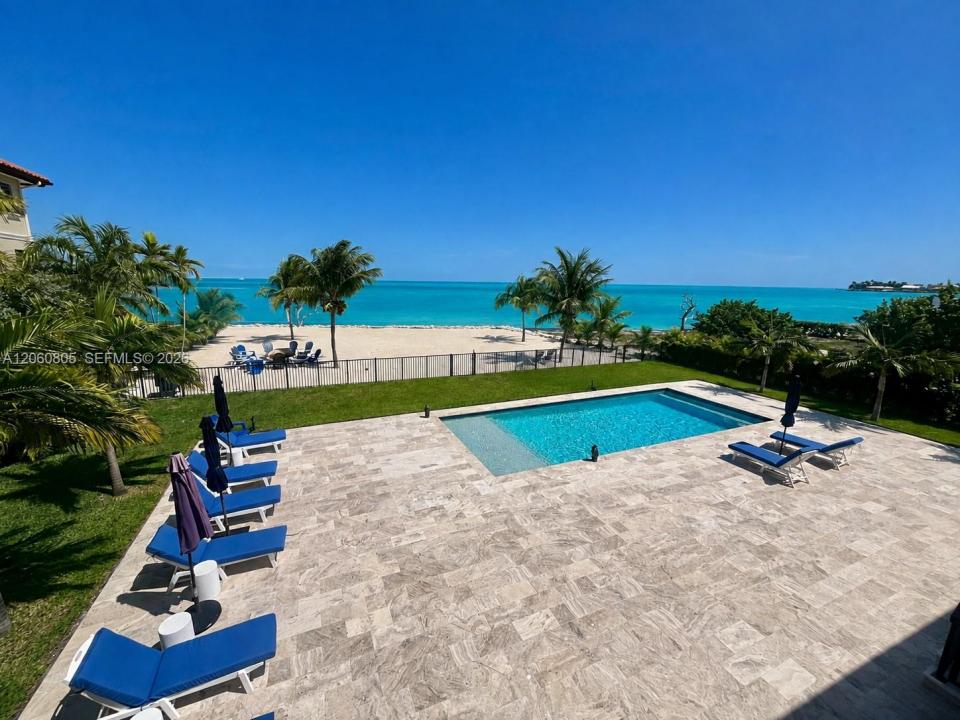 108 Sunrise Dr, Marathon, Florida 33050, USA