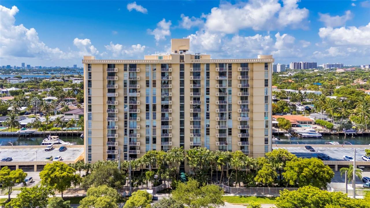 2350 NE 135th St 1510, North Miami, Floride 33181, États-Unis