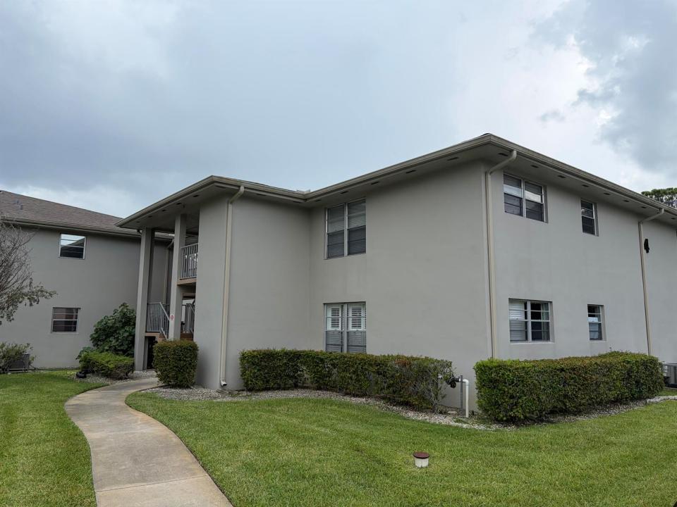 4 Lake Vista Trail 205, Port St. Lucie, Floryda 34952, USA