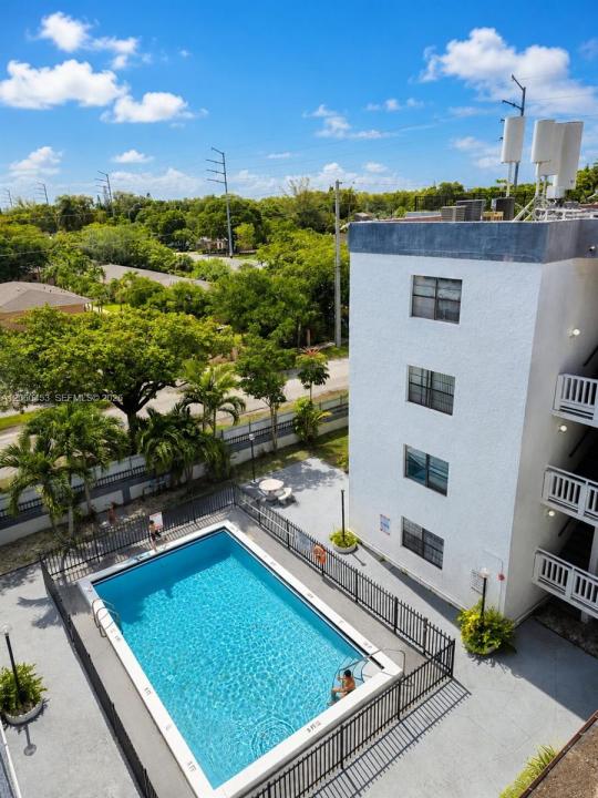 13500 NE 3rd Ct 416, North Miami, Floride 33161, États-Unis