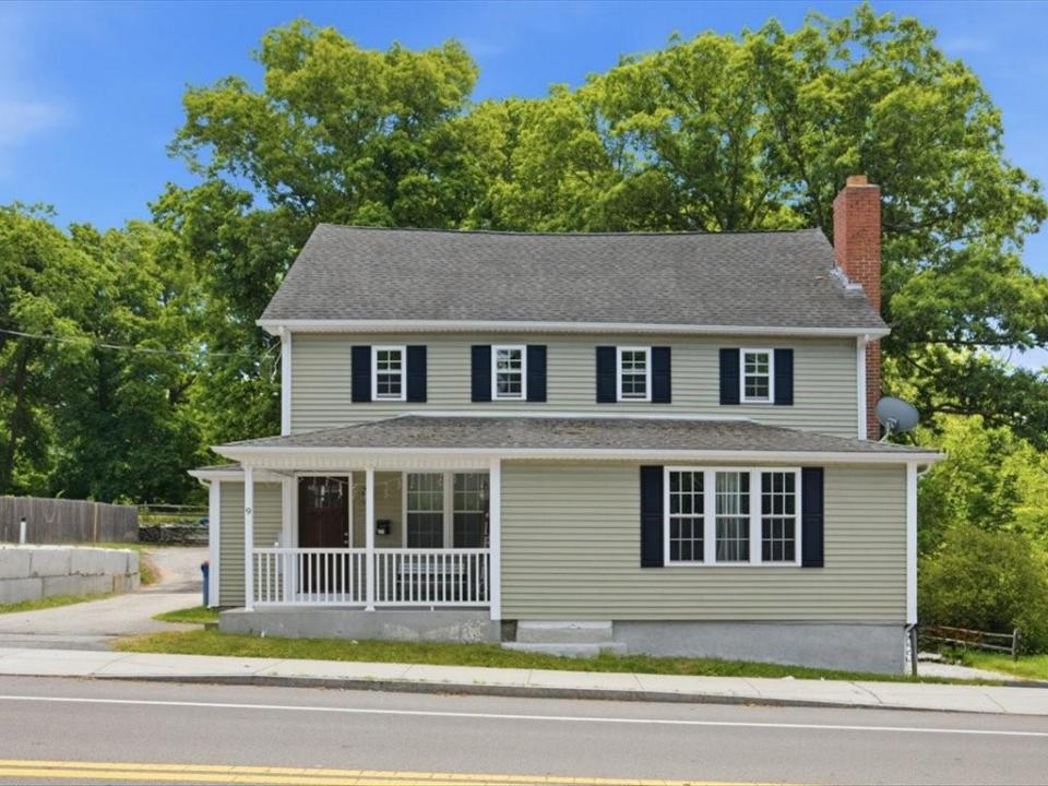 9 COUNTY Street, Seekonk, Massachusetts 02771, USA