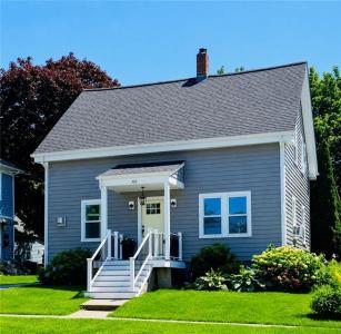 102 Bay View Avenue, Bristol, Rhode Island 02809, USA
