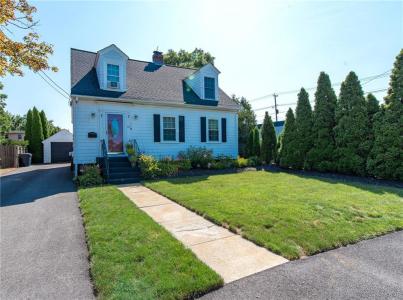 396 Norwood Avenue, Warwick, Rhode Island 02888, USA