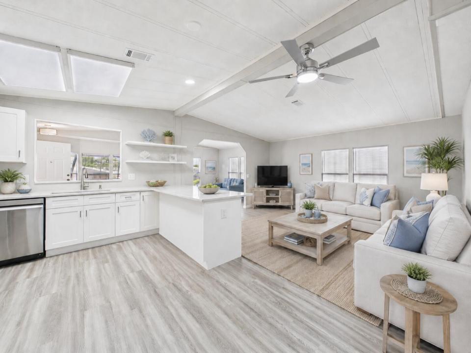 7831 SE Shenandoah Drive, Hobe Sound, Florida 33455, USA