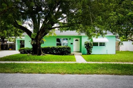 1427 Crest Dr, Lake Worth, Florida 33461, USA