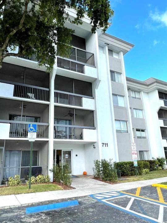 711 N PINE ISLAND Road 305, Plantation, Floride 33324, États-Unis