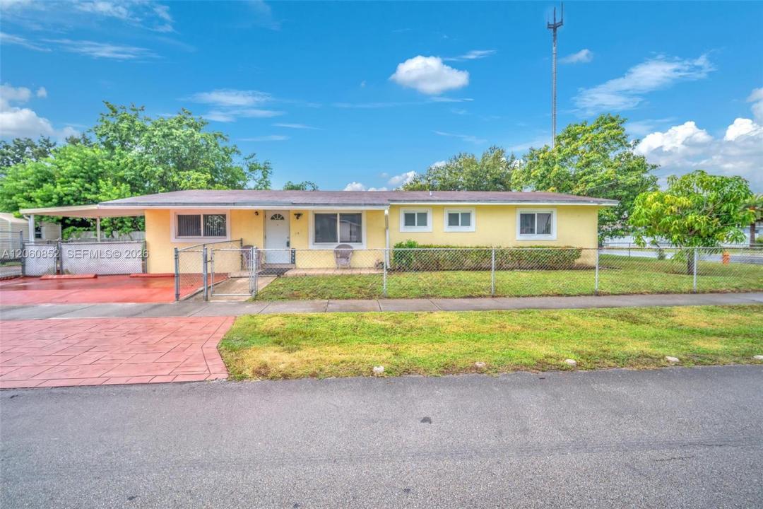 2301 SW 48th Ave, West Park, Floride 33023, États-Unis