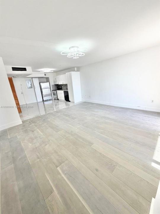9273 Collins Ave 811, Surfside, פלורידה 33154, ארצות הברית של אמריקה