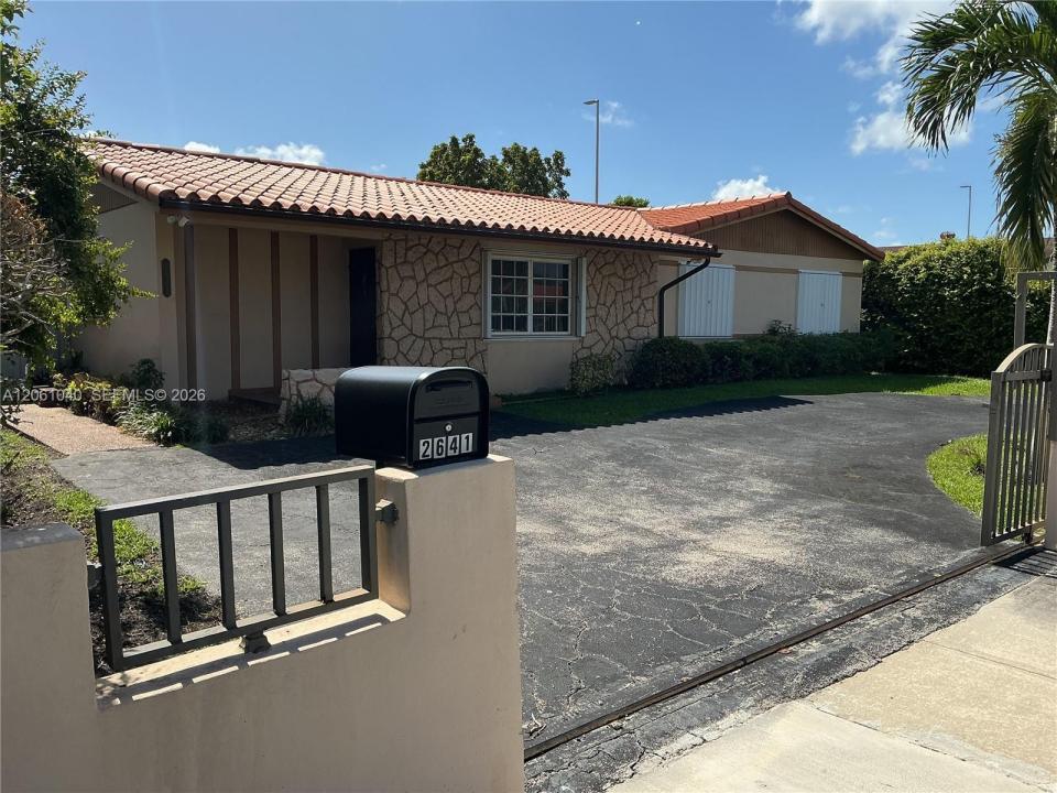 2641 SW 117th Ct, Miami, Florida 33175, USA