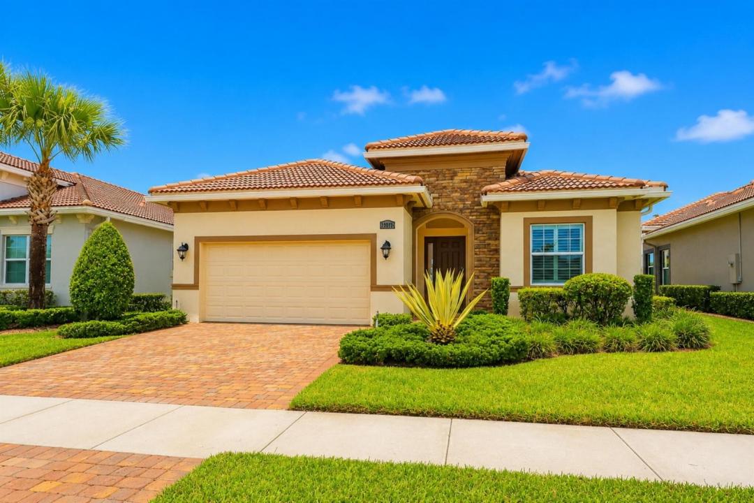 23026 SW Accesi Way, Port St. Lucie, Floride 34986, États-Unis