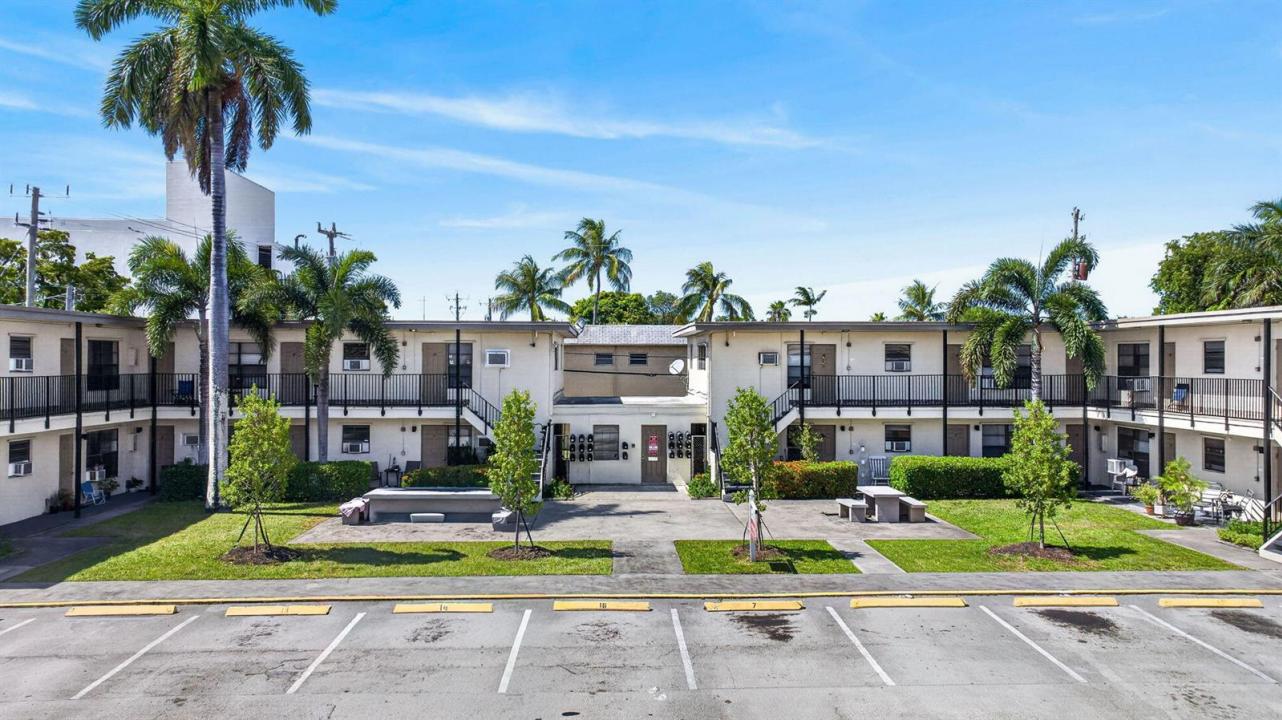 2275 NE 12TH Street, Pompano Beach, فلوريدا 33062, الولايات المتحدة