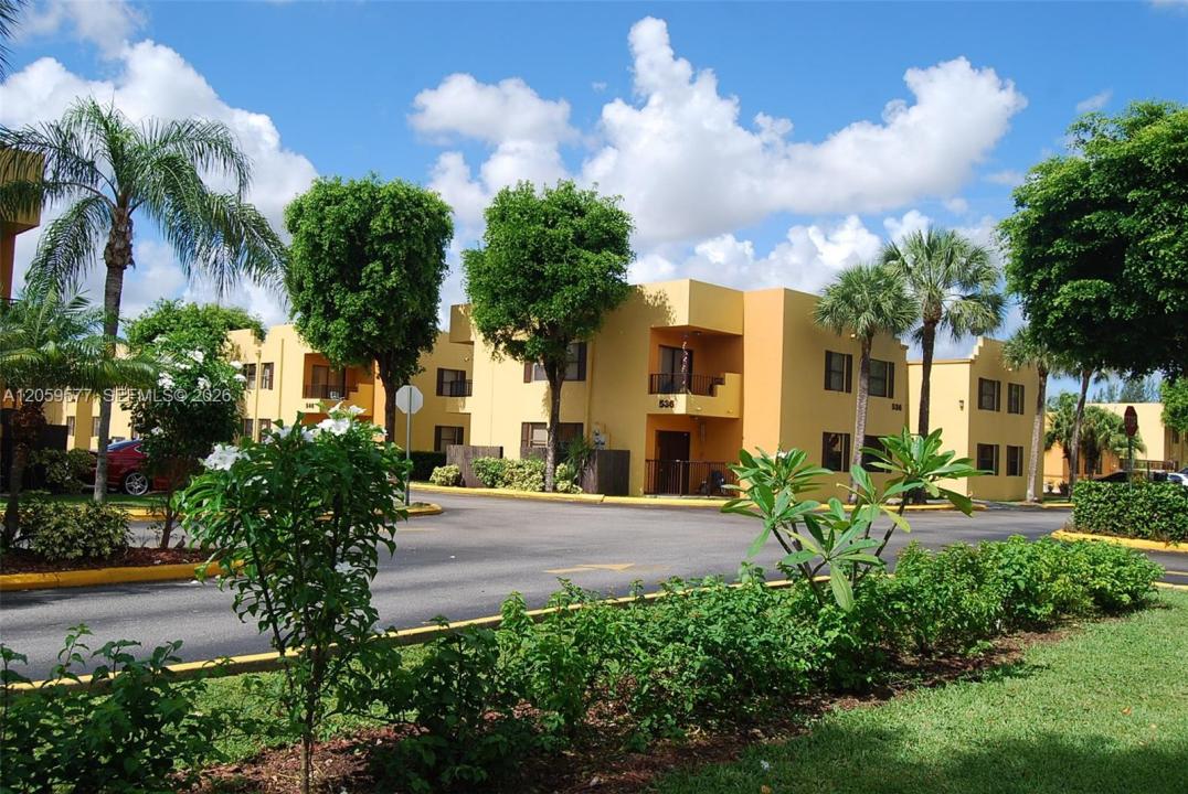 650 NW 114th Ave 101, Sweetwater, Florida 33172, Stati Uniti