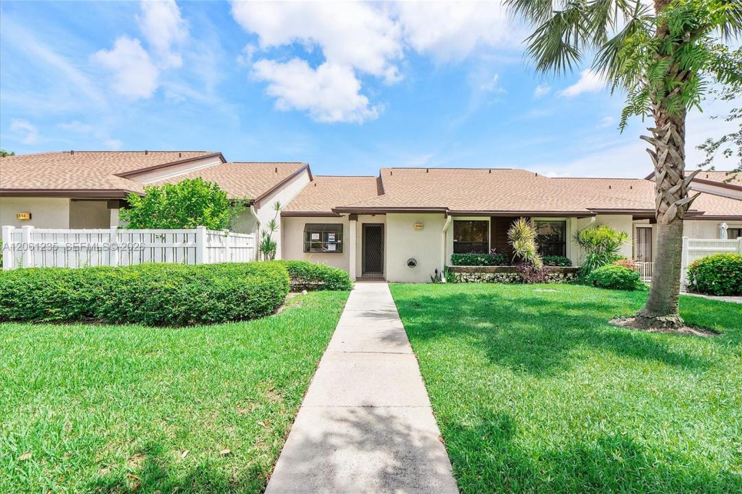 3342 Carambola Cir S, Coconut Creek, Florida 33066, USA