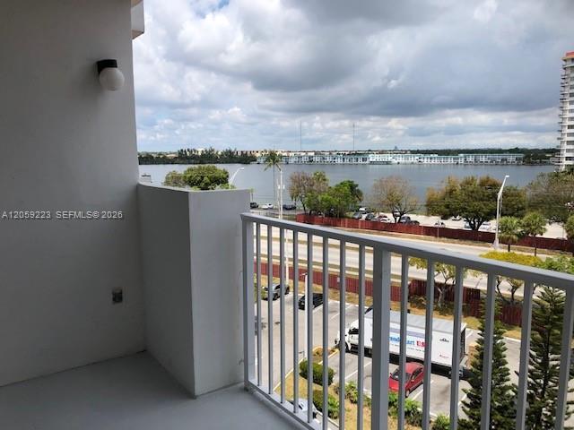 1200 NE Miami Gardens Dr 702W, Miami, Florida 33179, Stati Uniti